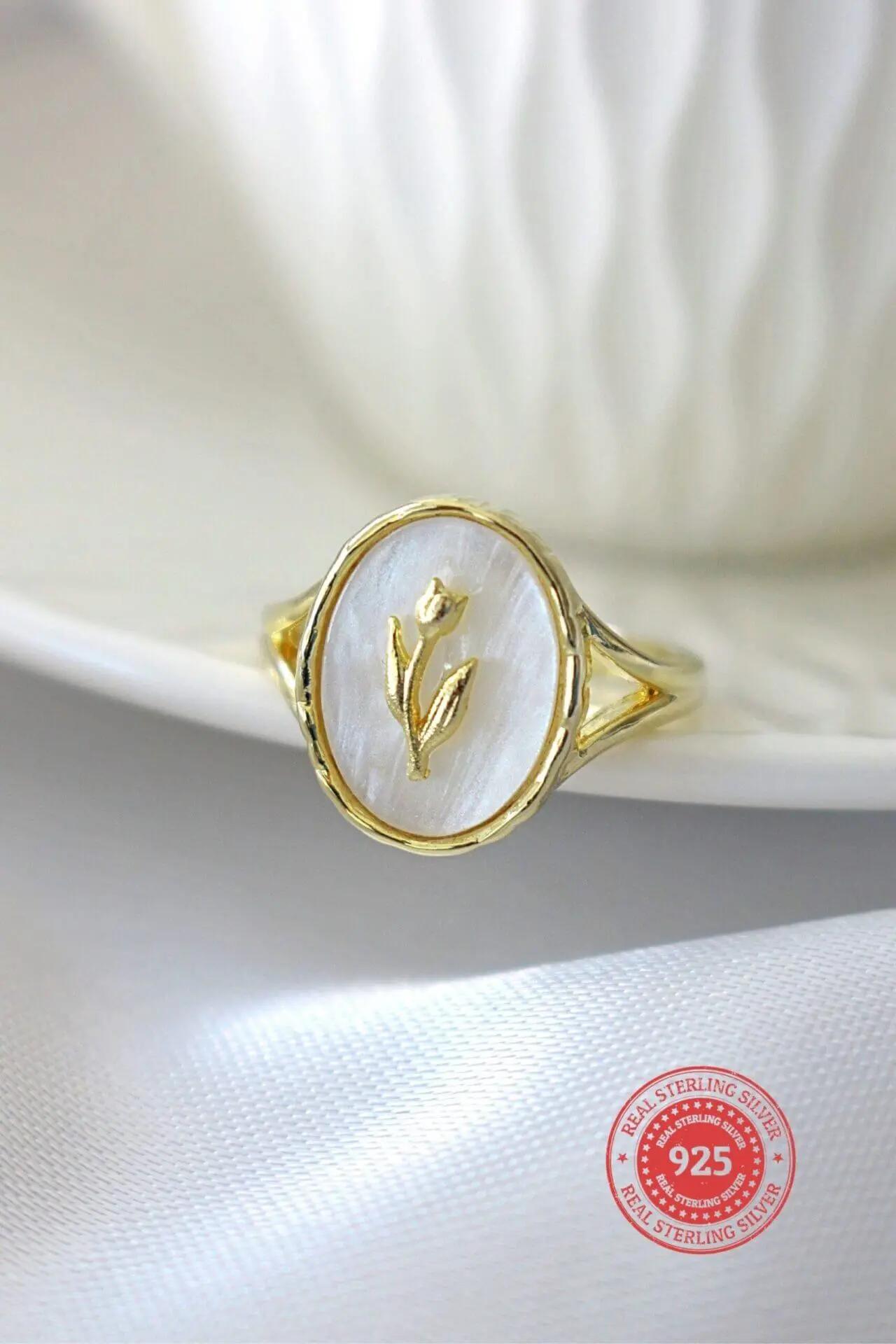 “Pearly Rose” | 24K Adjustable Ring